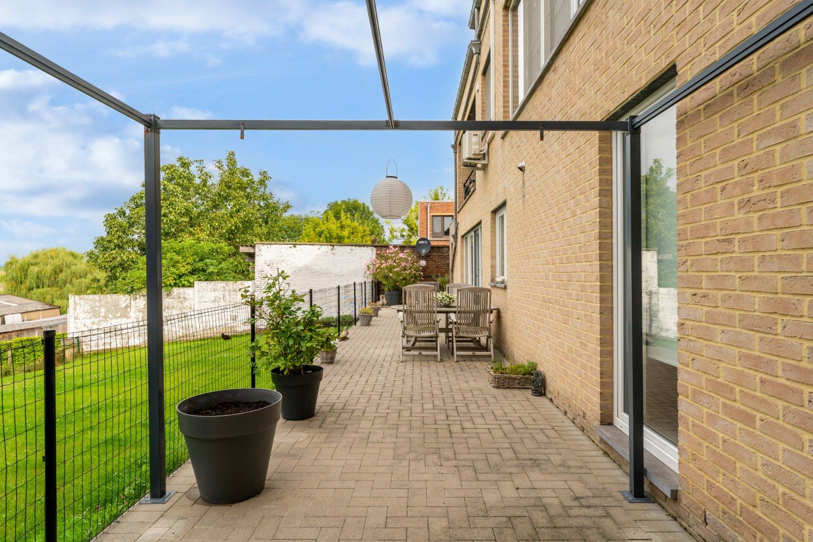 Gelijkvloers appartement met prachtig terras en garage foto 18