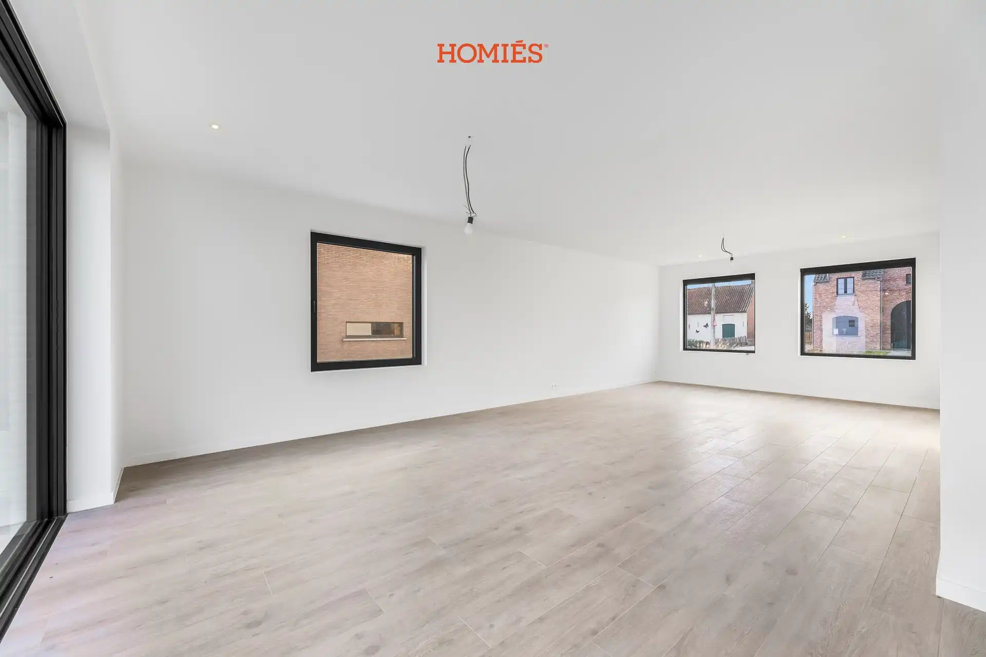 Volledig gerenoveerde woning met 4 slaapkamers foto 7