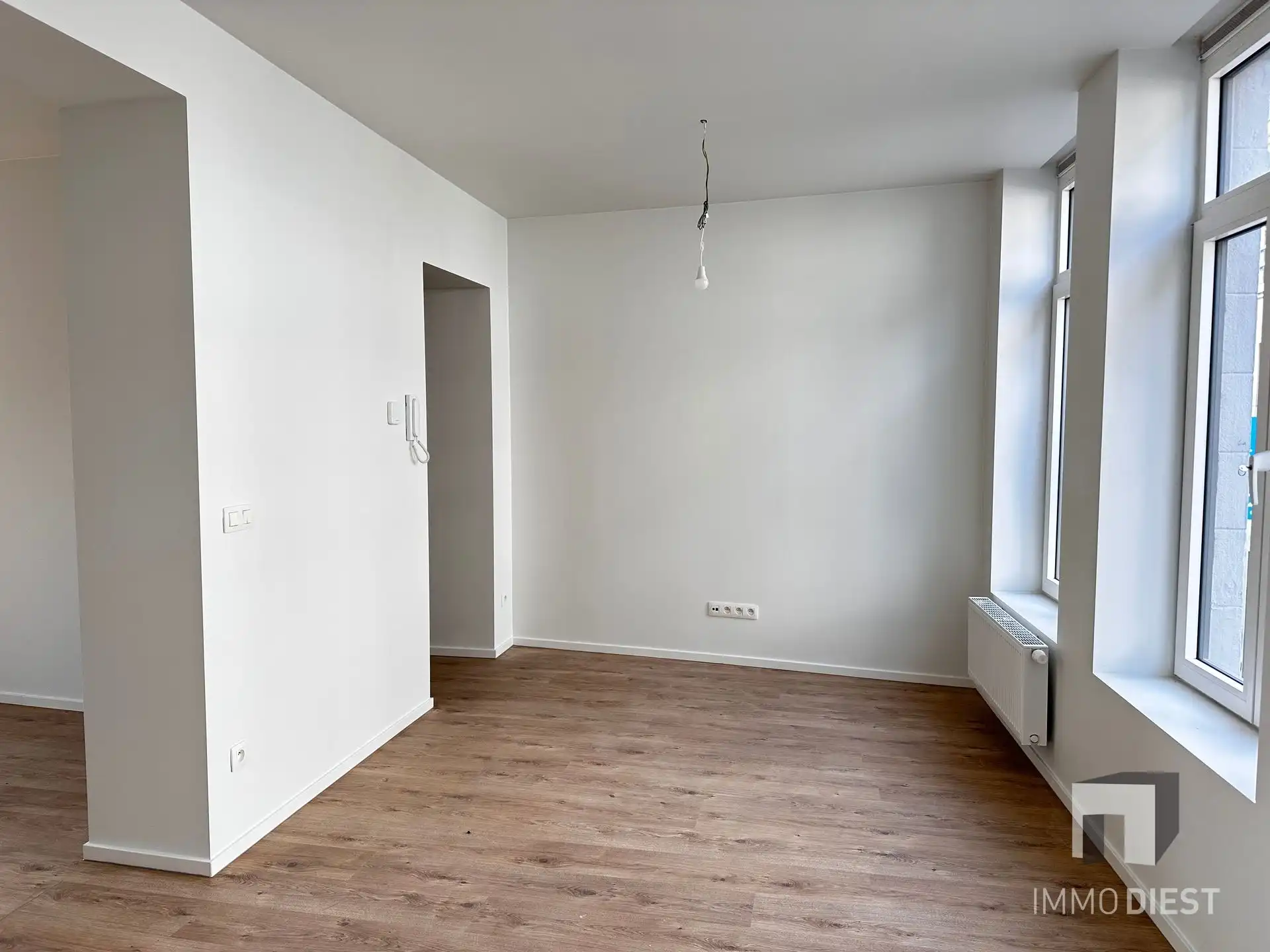 Knap appartement met terras en 2 slpks - centrum Diest - veel lichtinval foto 4