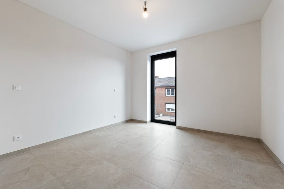 2-SLP APPARTEMENT OP 1STE VERDIEP MET RUIM TERRAS foto 15