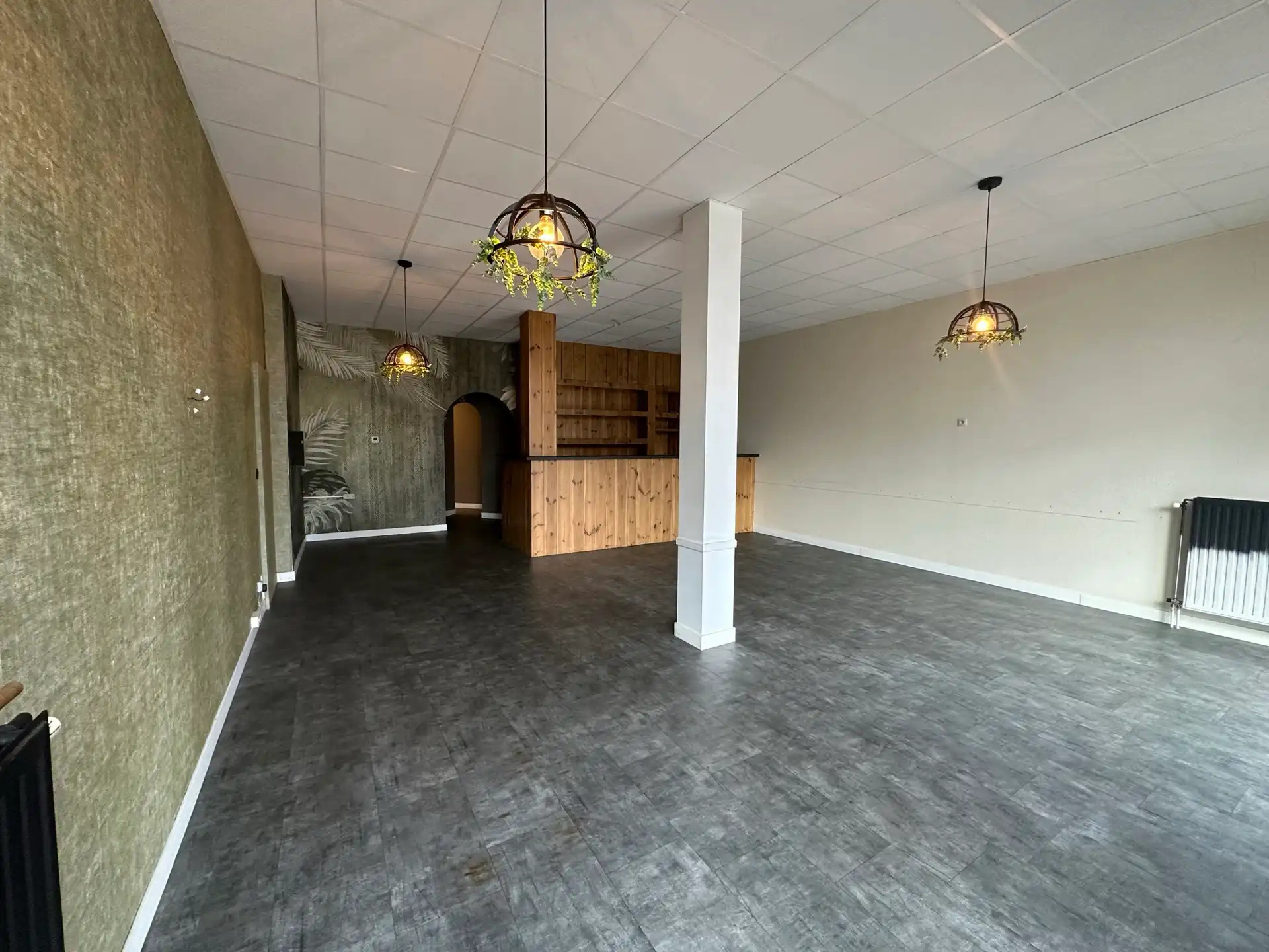 Commerciële ruimte te huur foto 3