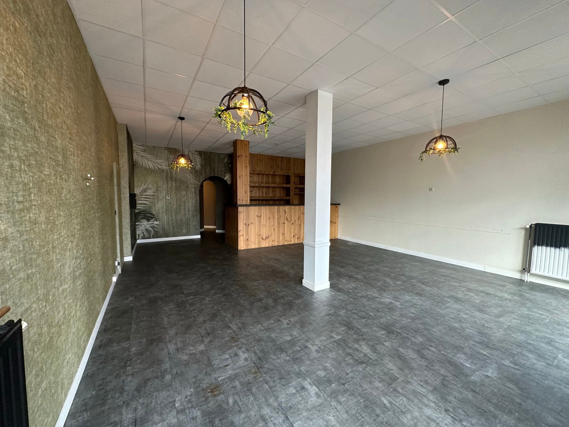 Commerciële ruimte te huur foto 3