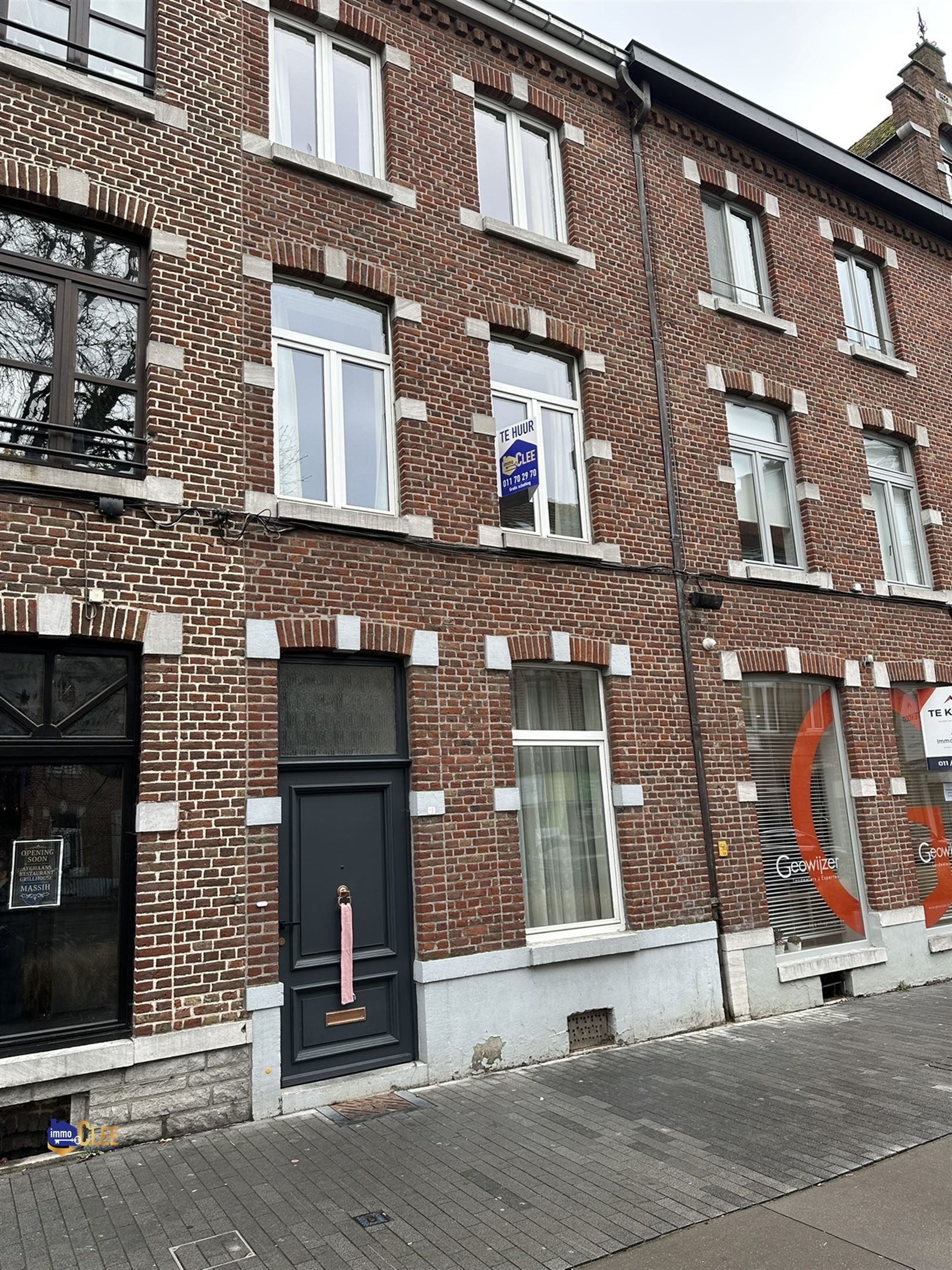 Ruime stadswoning met 3 slpks en koer foto 2