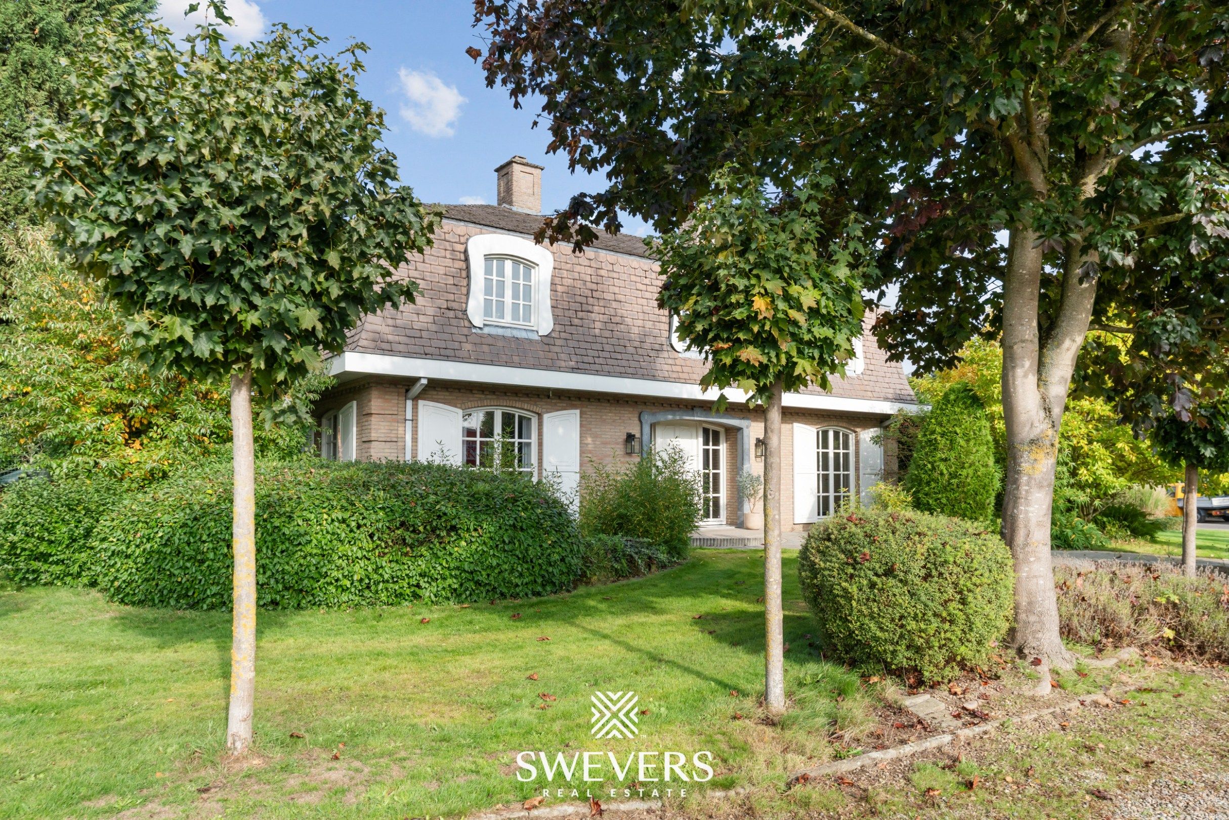 Klassieke villa op royaal perceel foto 45