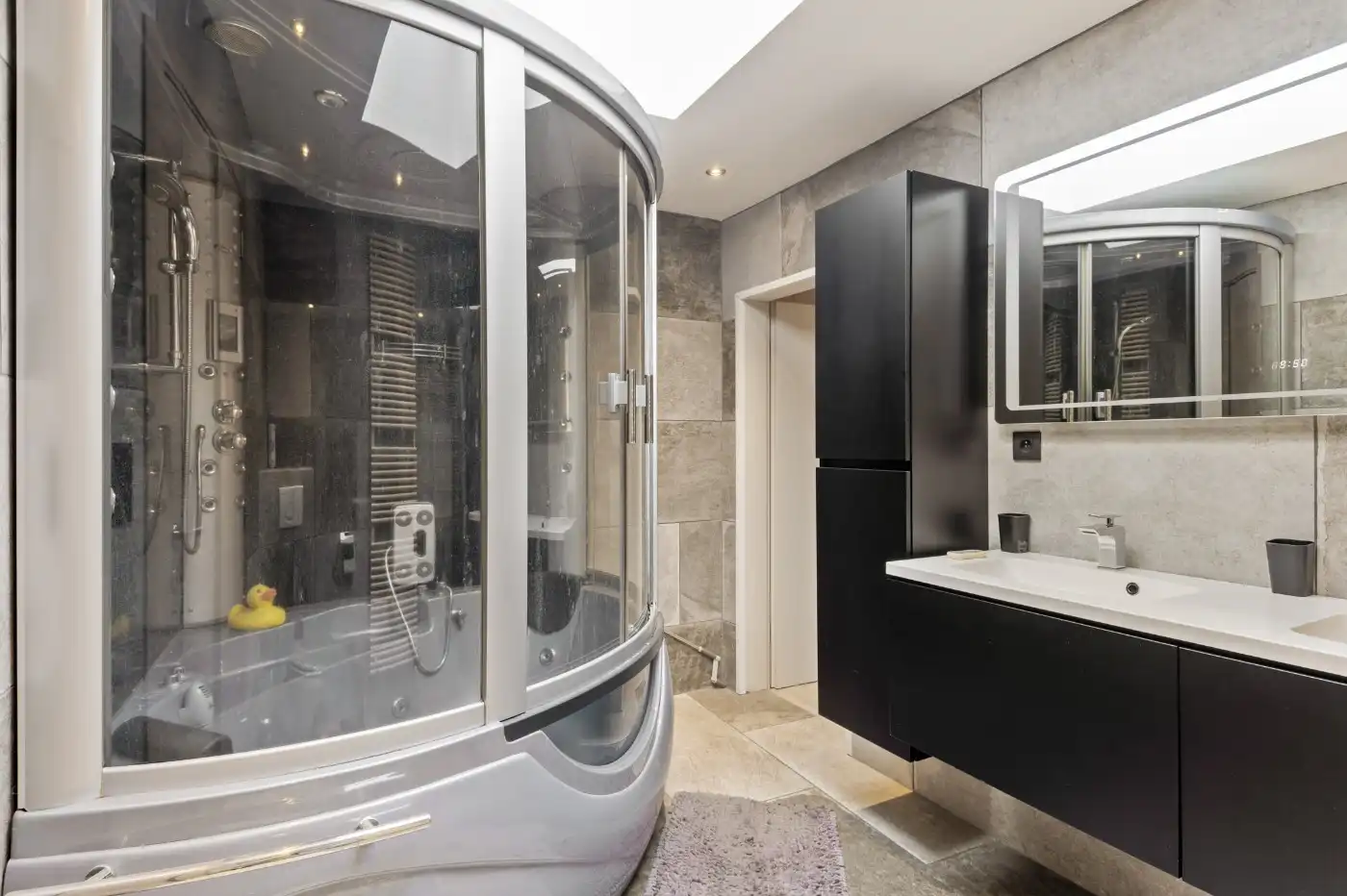 Instapklare woning met 3 slpk., tuin en magazijn te Nijlen foto 13