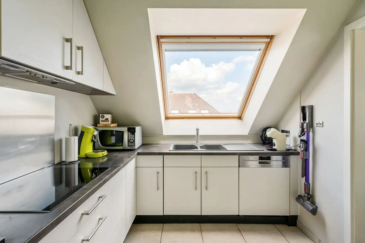 Ruim en lichtrijk appartement van 110 m² met terras, parking en 2 slaapkamers in Ninove foto 11