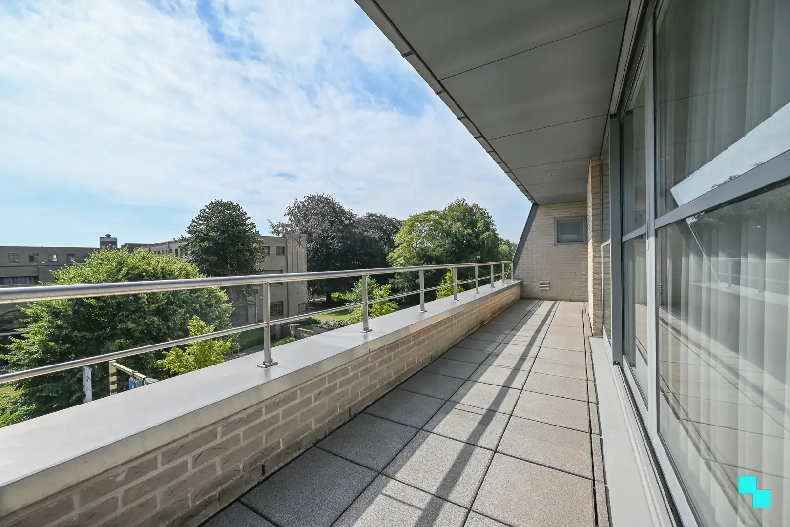 Unieke penthouse met drie terrassen in hartje Izegem foto 11