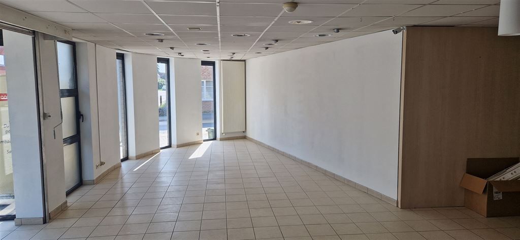 Commerciële ruimte met veel visibiliteit! foto 6