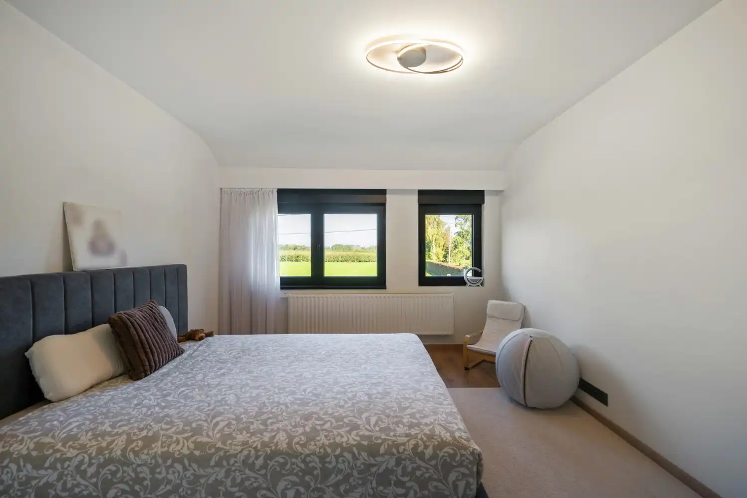 GERENOVEERDE WONING MET MAGAZIJN! foto 13
