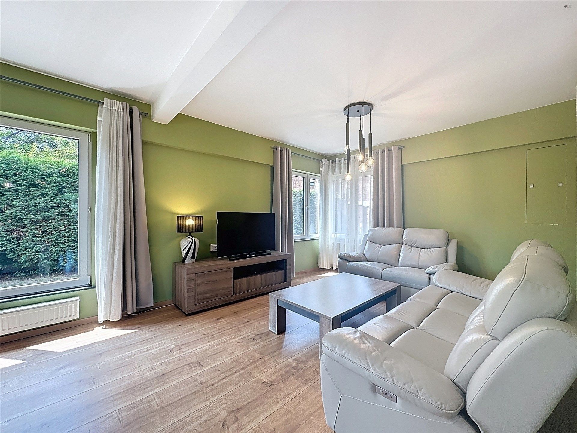 Instapklare woning met 4 slp en garage op perceel van 785m² foto 3