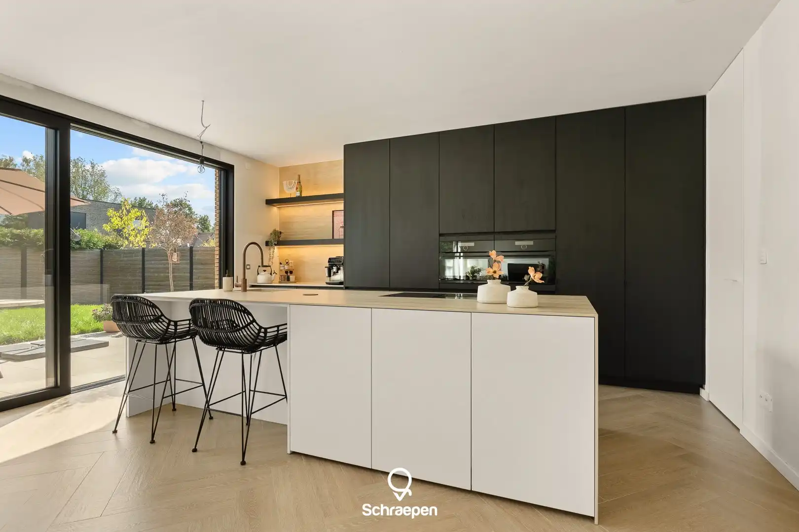 Knappe nieuwbouwwoning met handelsruimte op zichtlocatie te Zonhoven! foto 3