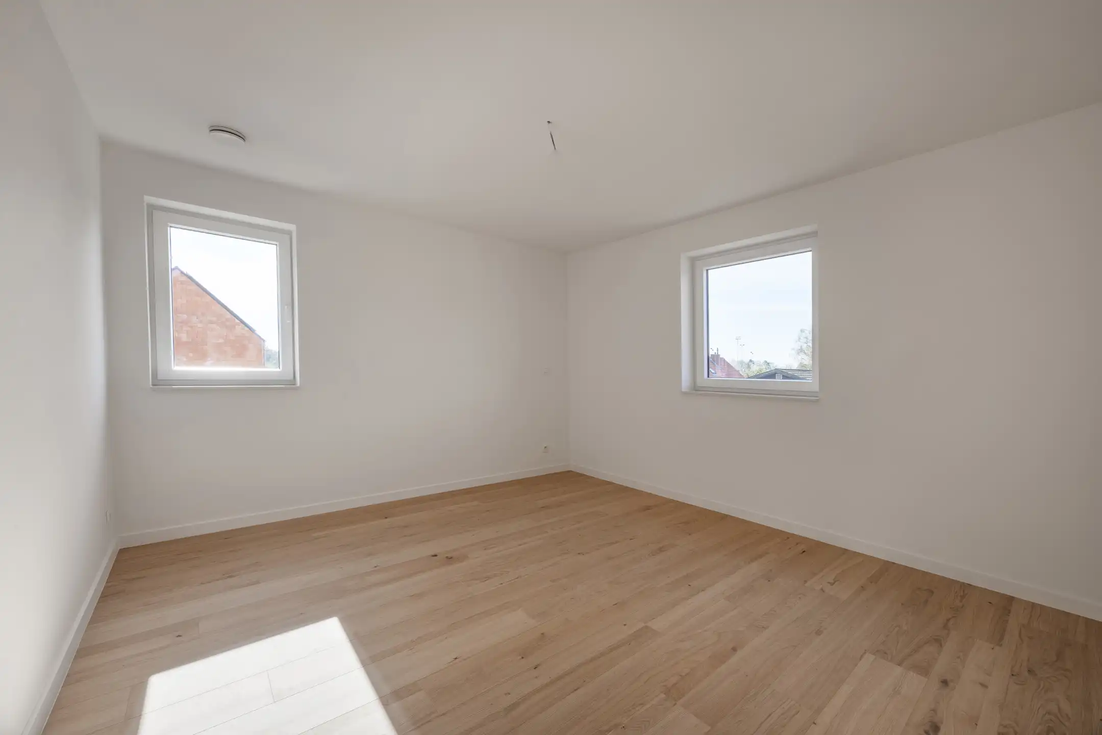 Stijlvolle nieuwbouwkoppelwoning met adembenemend boszicht foto 23