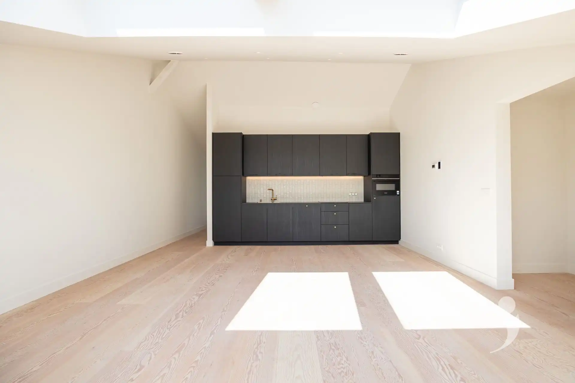 Exclusief gerenoveerd appartement op toplocatie in Leuven foto 6