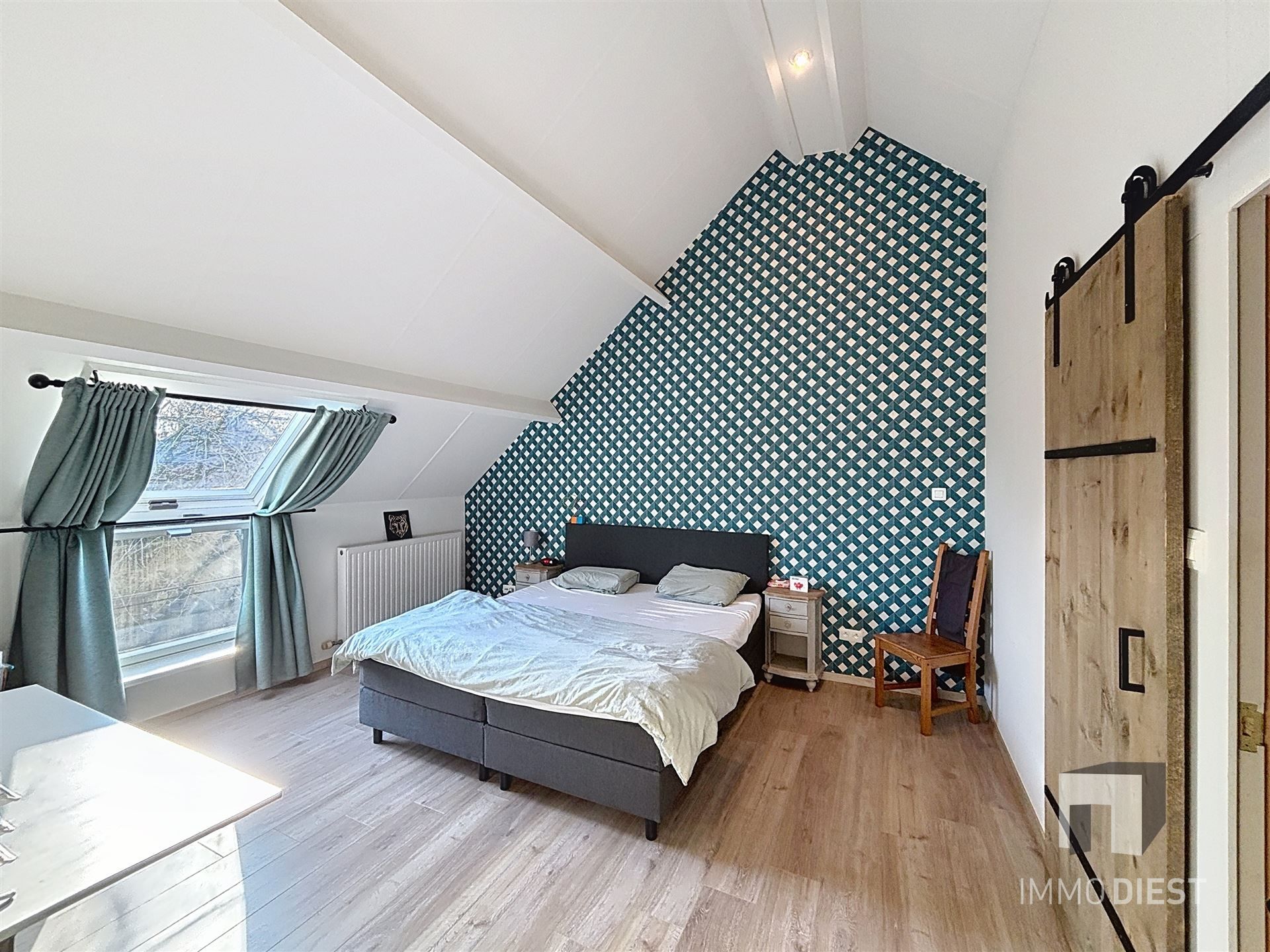 Perfecte gezinswoning in doodlopende straat met 3slpks en een mooie tuin foto 37