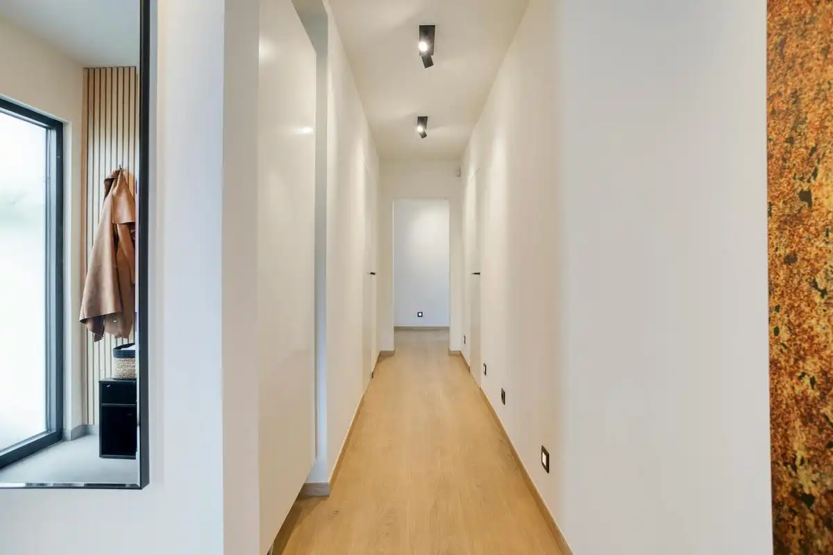 Gerenoveerde bungalow te koop in Kuurne! foto 13