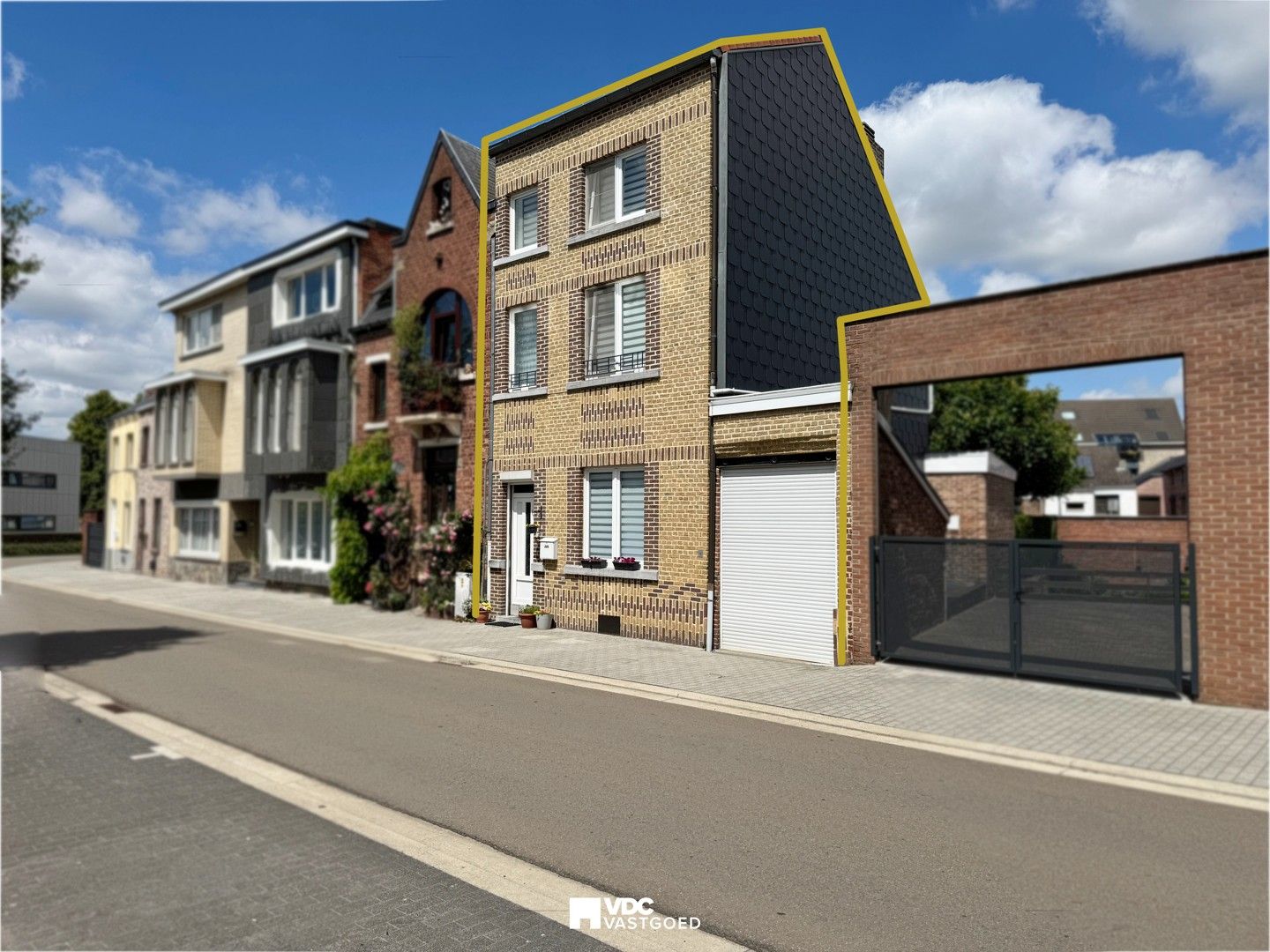Huis te koop foto {{pictureIndex}}