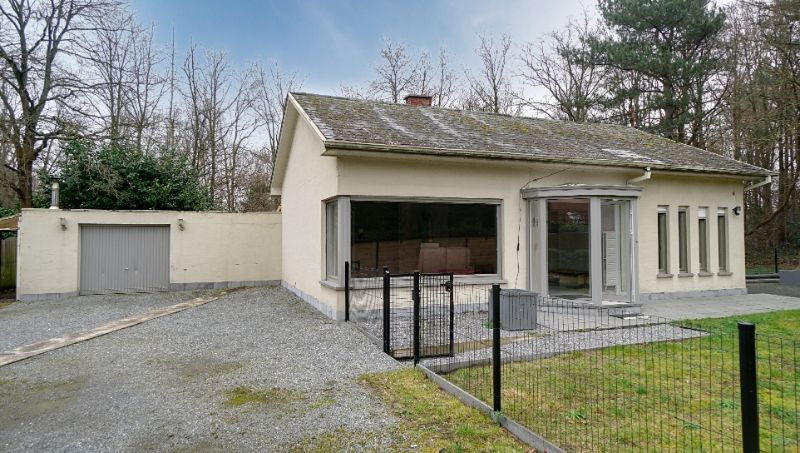 Hoofdfoto van de publicatie: Gelijkvloers landhuis van 113m² op 9 are