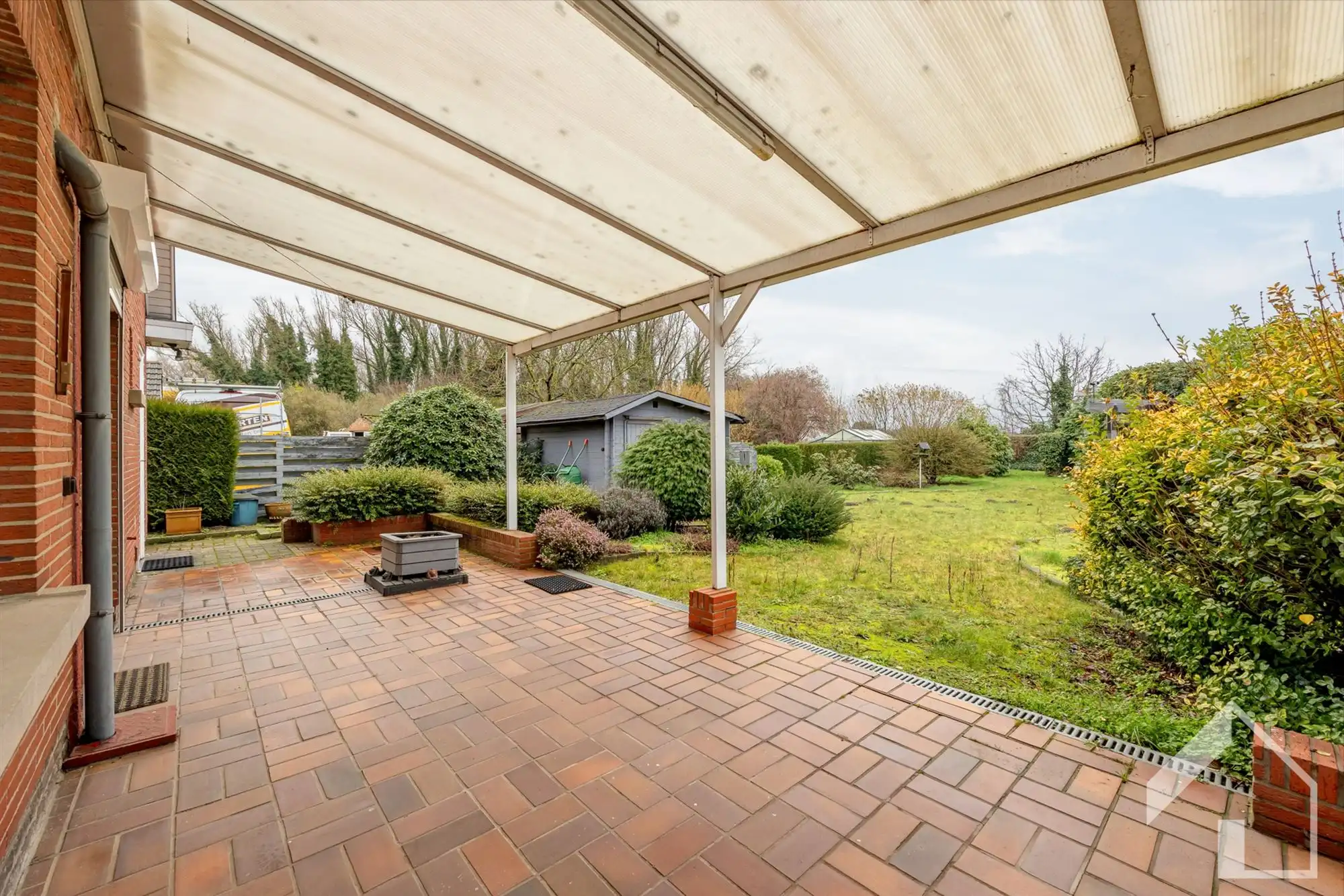 Open bebouwing met 4 slaapkamers! foto 19