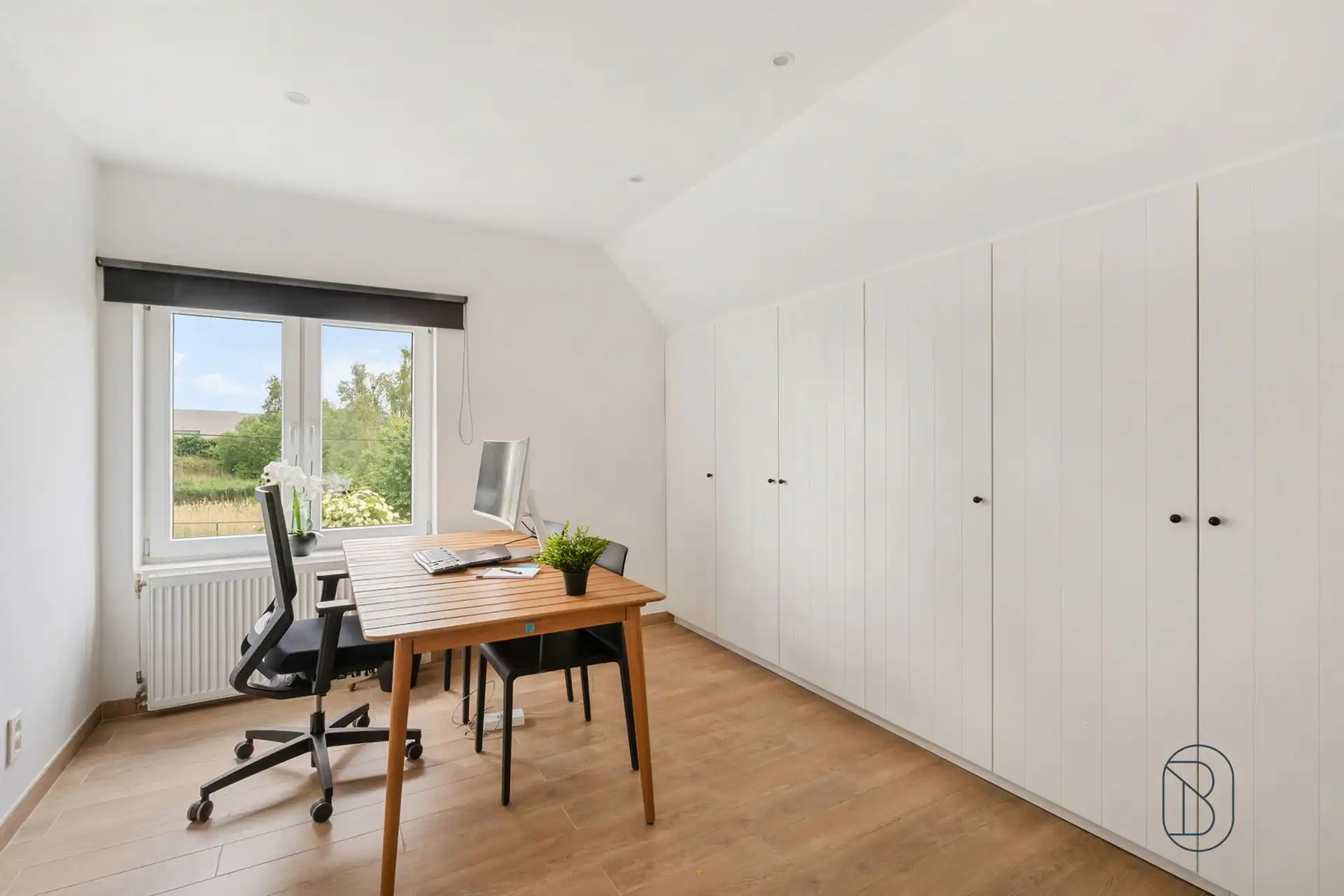 Ideaal kantoorgebouw/praktijk met appartement/extra kantoor foto 19