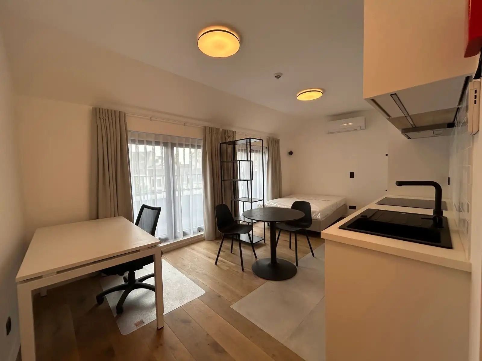 Studio met privatief terras - historische binnenstad  foto 2