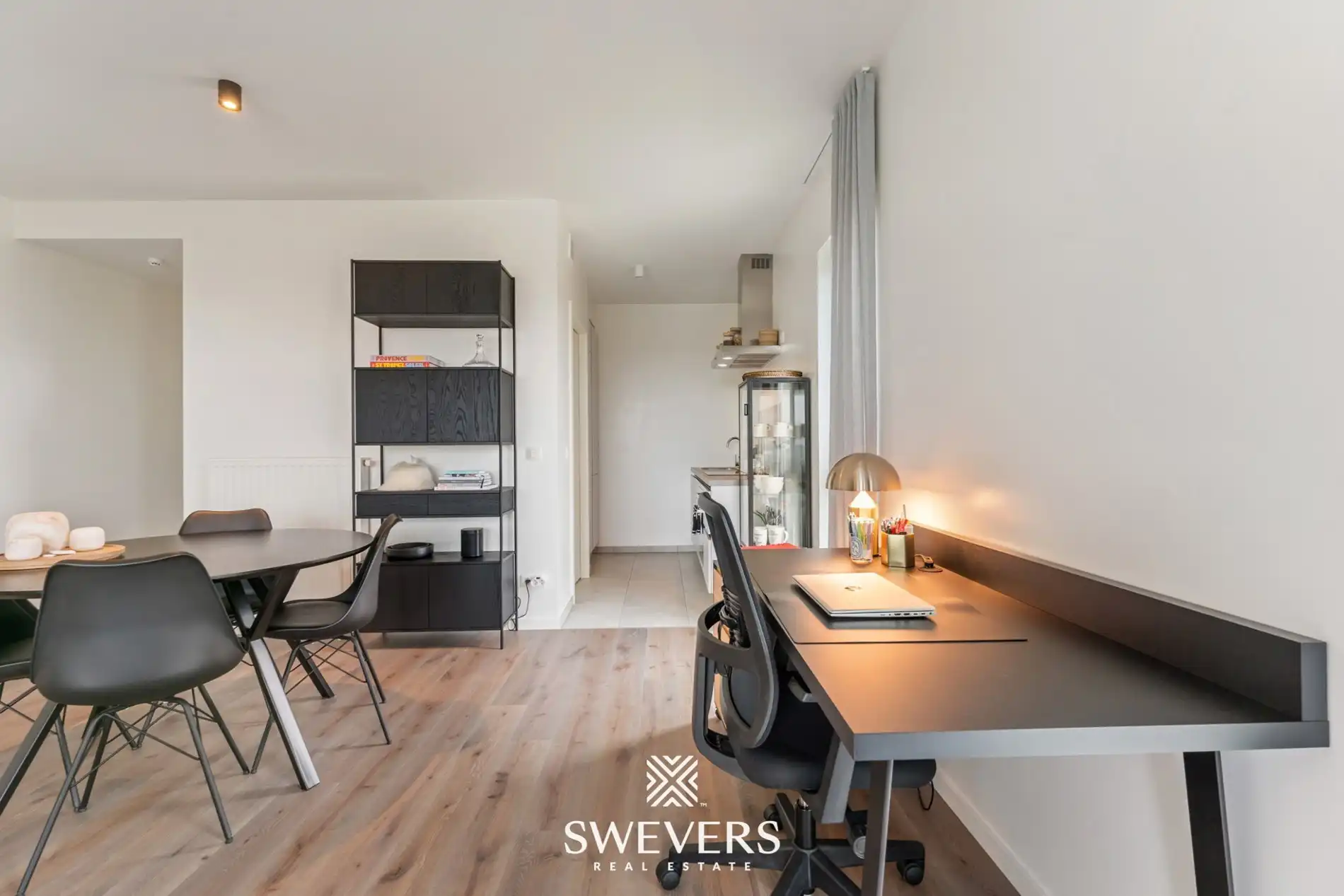 Luxueus, energiezuinig appartement met zonnig terras met skyline in centrum Hasselt  foto 4