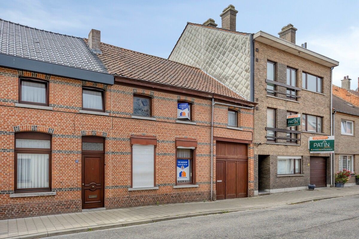 RUIME EN RUSTIG GELEGEN GEZINSWONING | 4 SLPKS - GARAGE - TUIN | TE RENOVEREN foto 2