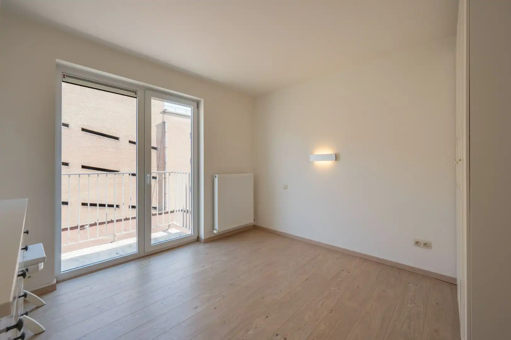 Ruim appartement met zuidgericht terras nabij Lippenslaan, op wandelafstand van de Zeedijk foto 16