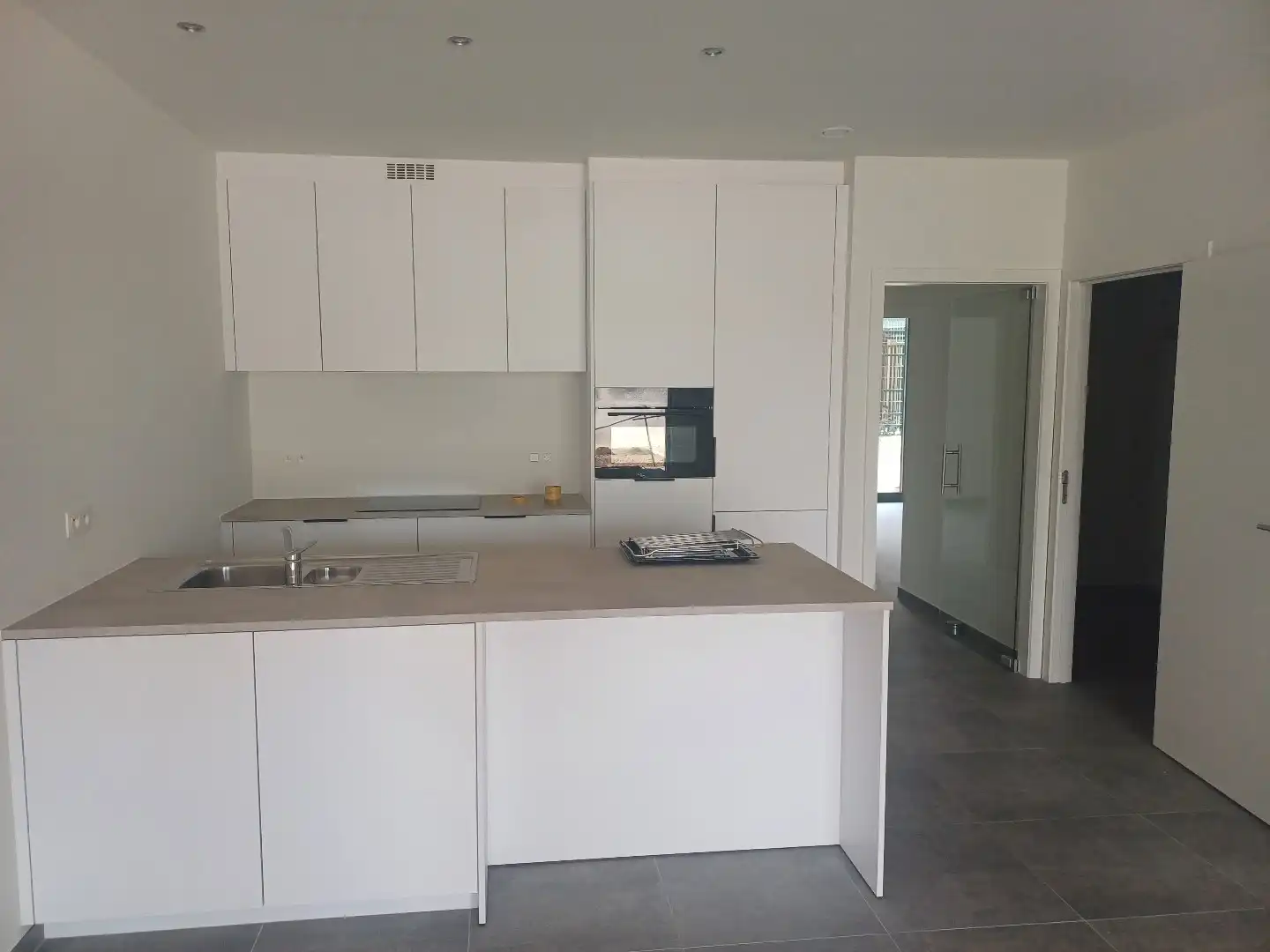 Instapklaar energieneutraal 2 slaapkamer nieuwbouw-appartement in Neerpelt centrum foto 4