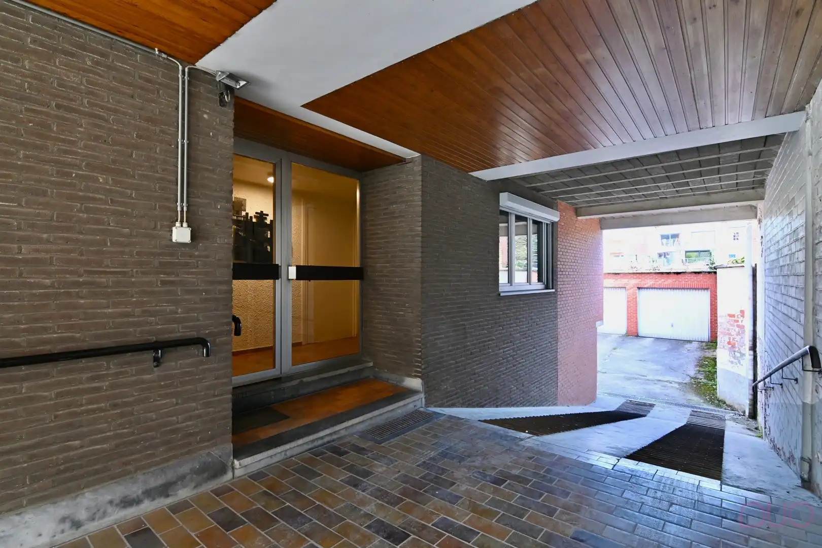 Charmant gerenoveerd 2-slaapkamerappartement met dubbel terras en garage – Centrum Sint-Truiden foto 20