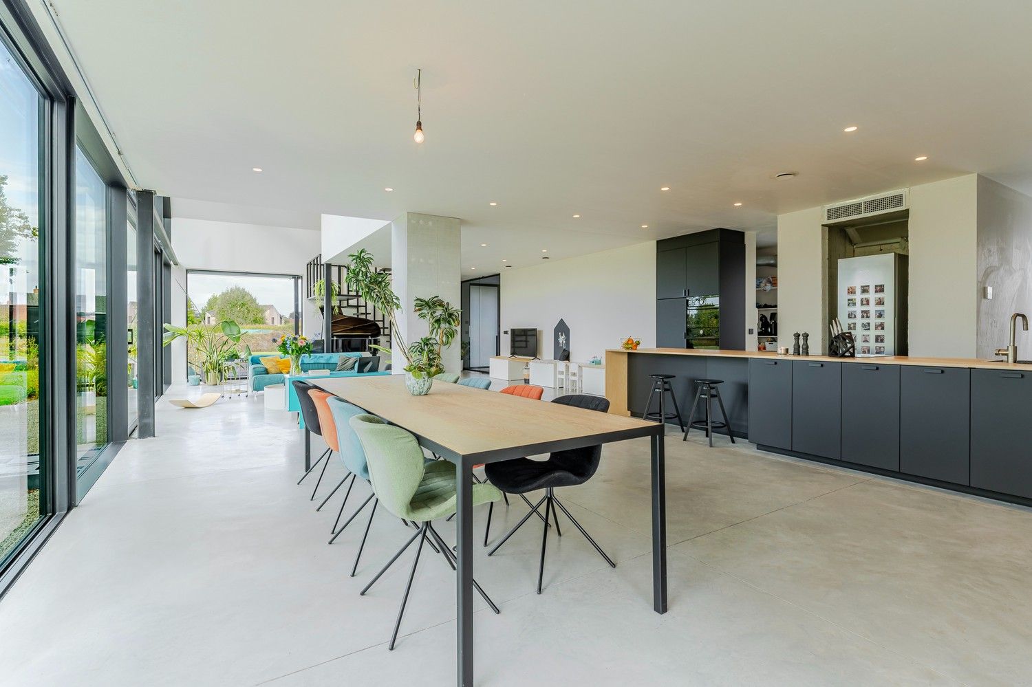 Moderne villa met bijgebouw op unieke landelijke ligging in centrum Zwevezele foto 5