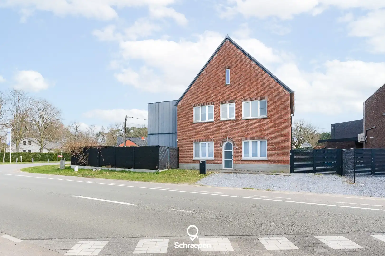 Op te frissen gezinswoning (270 m²) met 5 slpks én EPC-label C op hoekperceel van circa 7,5 are! foto 34