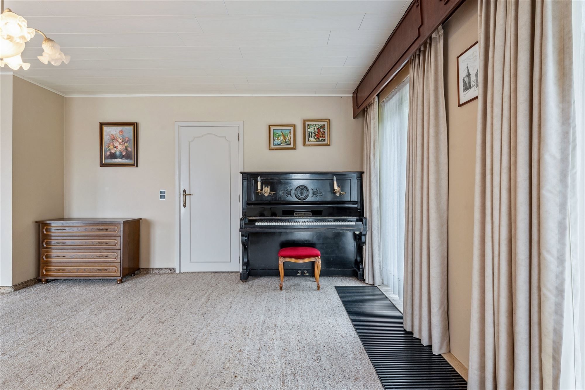 ZEER GOED ONDERHOUDEN GELIJKVLOERSE WONING MET 3 TOT 4 SLAAPKAMERS OP EEN RUIM PERCEEL VAN 10A33CA TE OOSTHAM foto 7