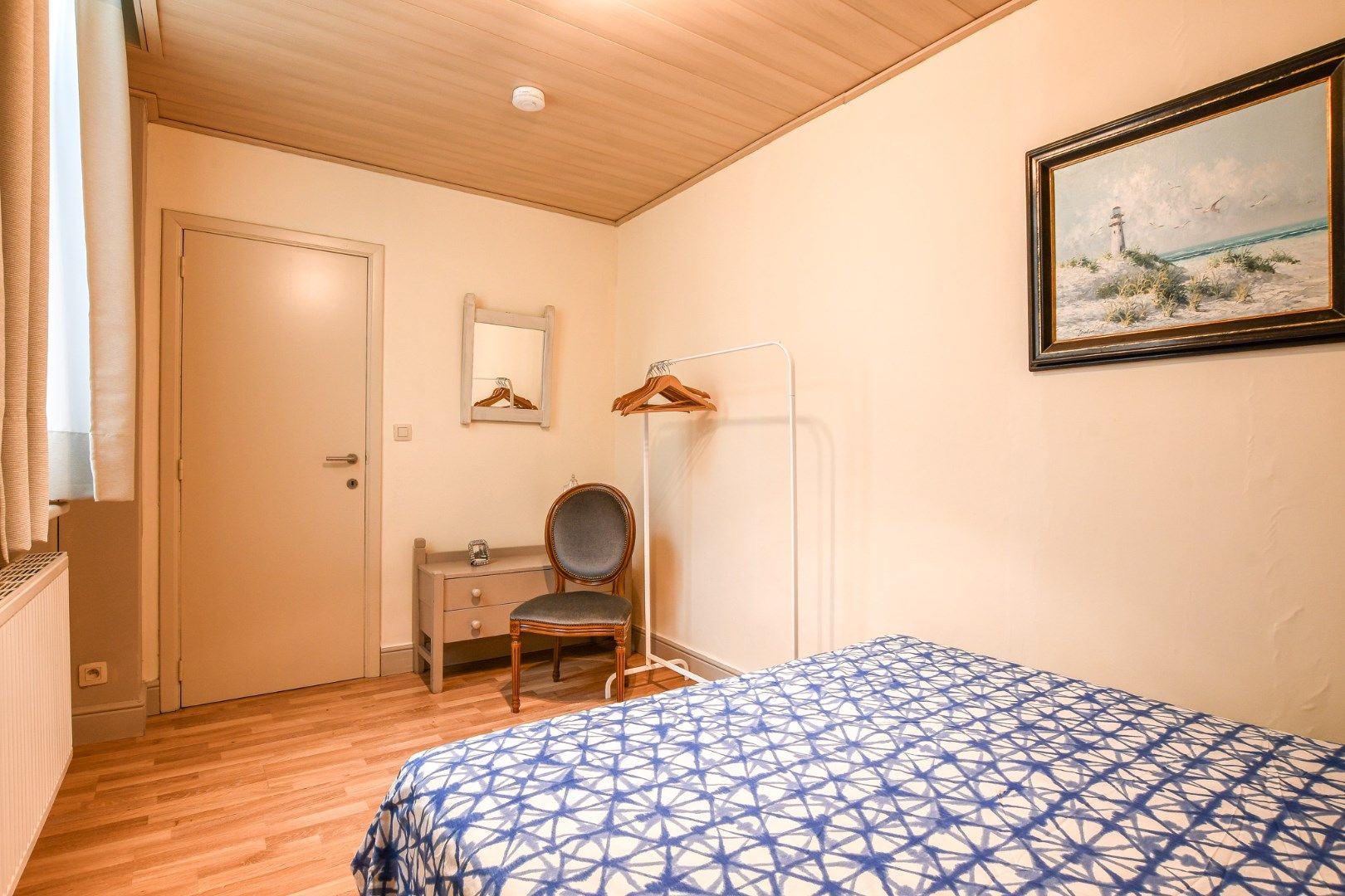 Opbrengsteigendom met 2 ruime appartementen en handelszaak op toplocatie! foto 14