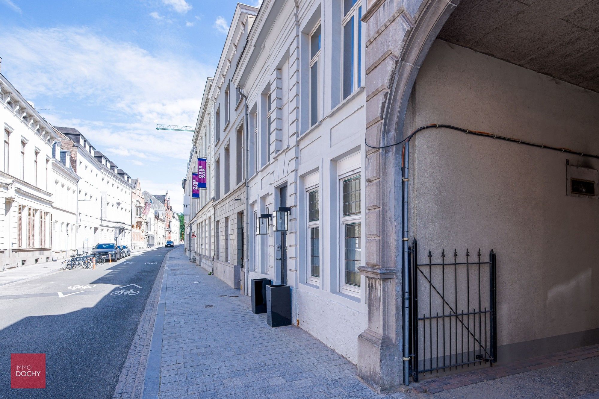 Hippe instapklare stadswoning centrum Kortrijk palend aan Begijnhofpark foto 3