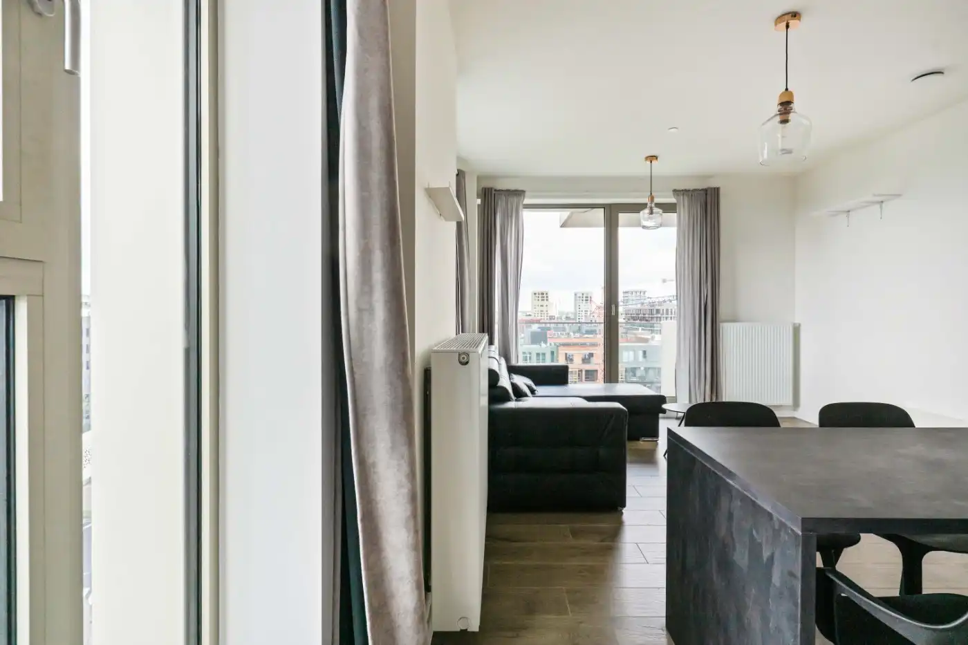 Recent app. op 8e verd. met 1 slpk. in Cadix-buurt te Antwerpen foto 5