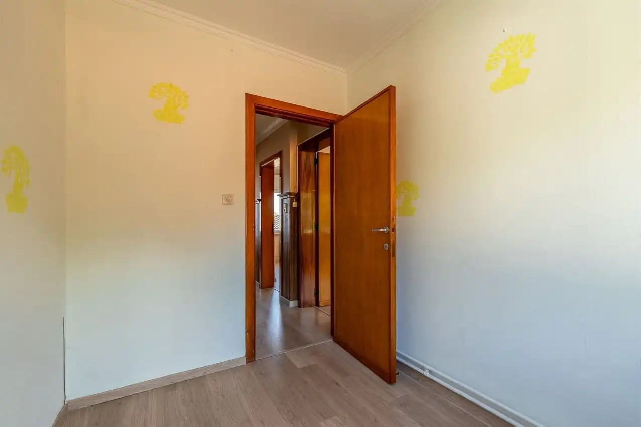 Karaktervolle woning met grote tuin, bijgebouwen en uitbreidbaar zoldervolume op een verrassend diep perceel foto 28