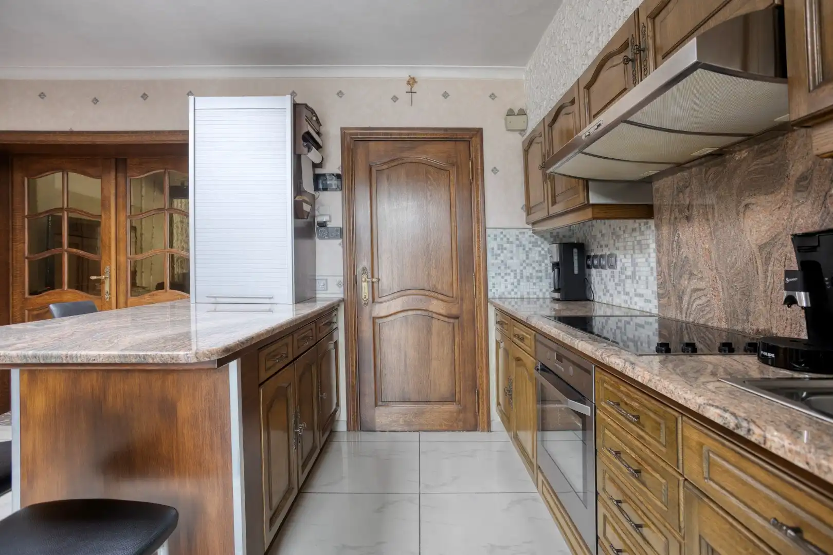 Instapklare woning met grote garage en tuin - aan centrum Tongeren foto 7