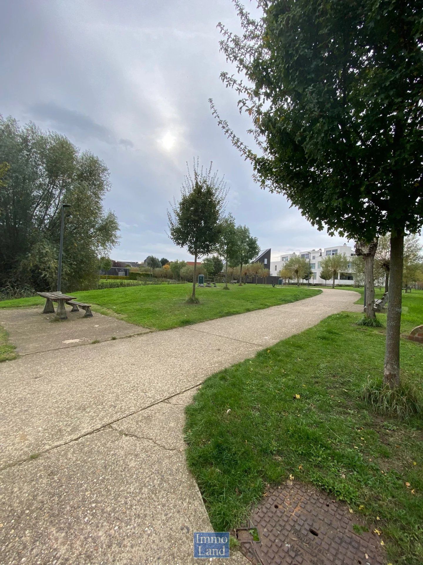 Zeer energiezuinige rustig gelegen woning, binnen de grote ring van Hasselt. foto 52