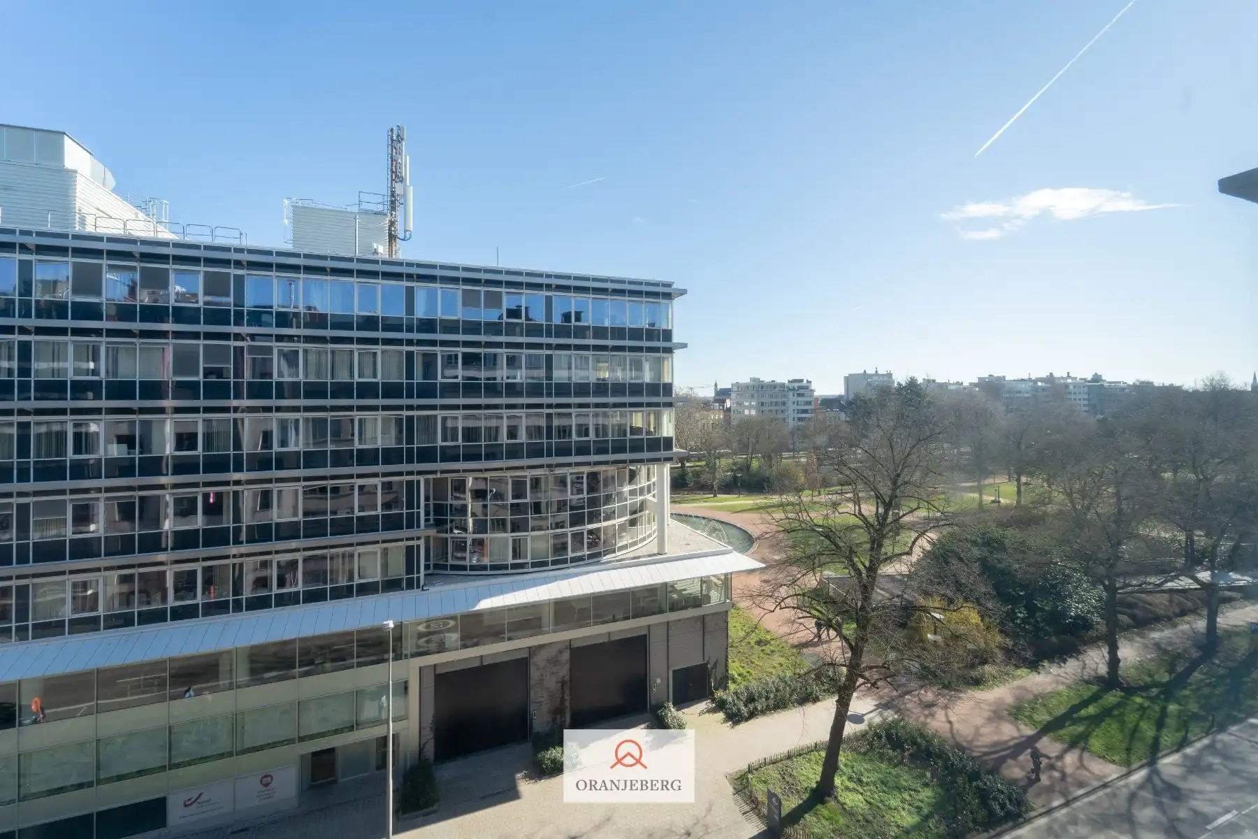 2 slaapkamerappartement met zicht op Zuidpark foto 34