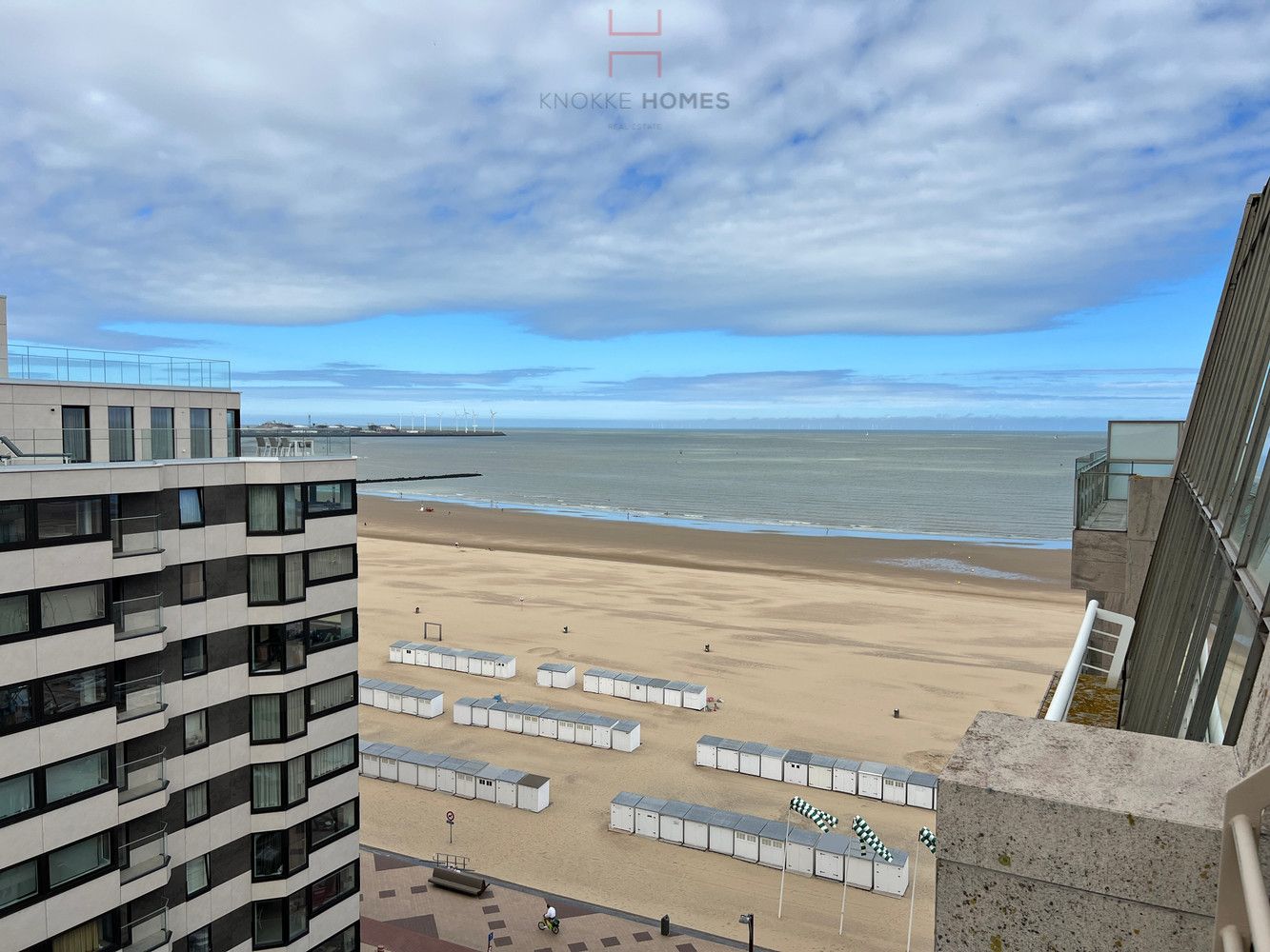 Luxueus gerenoveerd hoekappartement met riant zonneterras in Duinbergen foto 22