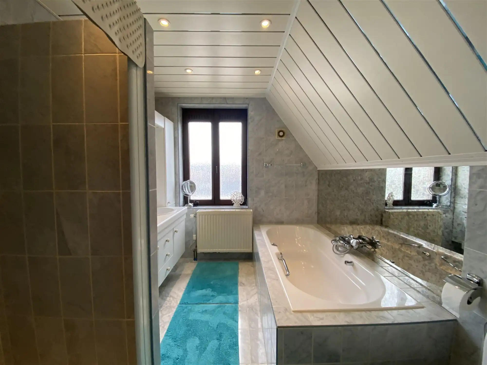 Rustig gelegen woning met 2 à 3 slaapkamers en grote garage te Gent foto 15