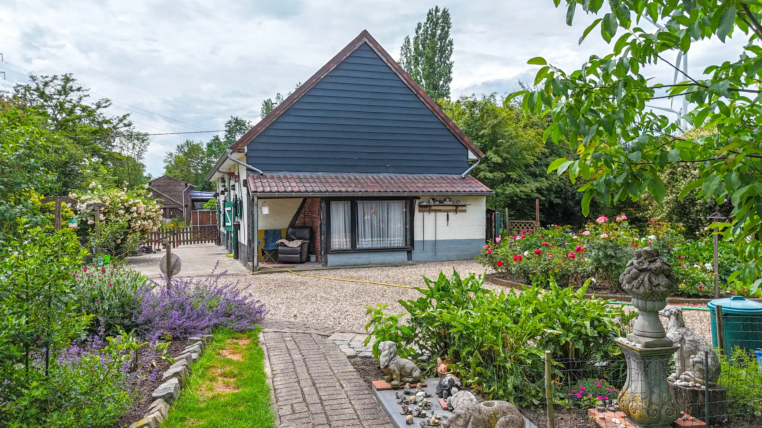 Authentieke hoeve met perceel van 68are en 2slpks! foto 49