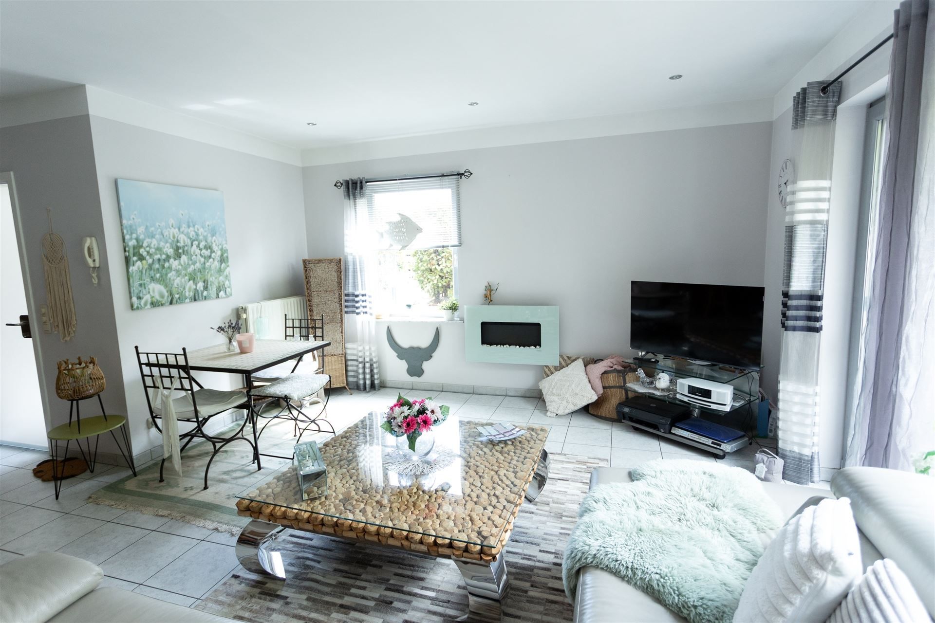 Stijlvol appartement met 2 slaapkamers en grote tuin! foto 5