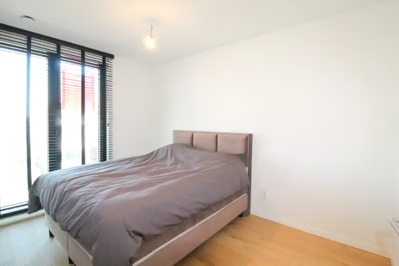 Modern en lichtrijk appartement te huur in Ingelmunster foto 6