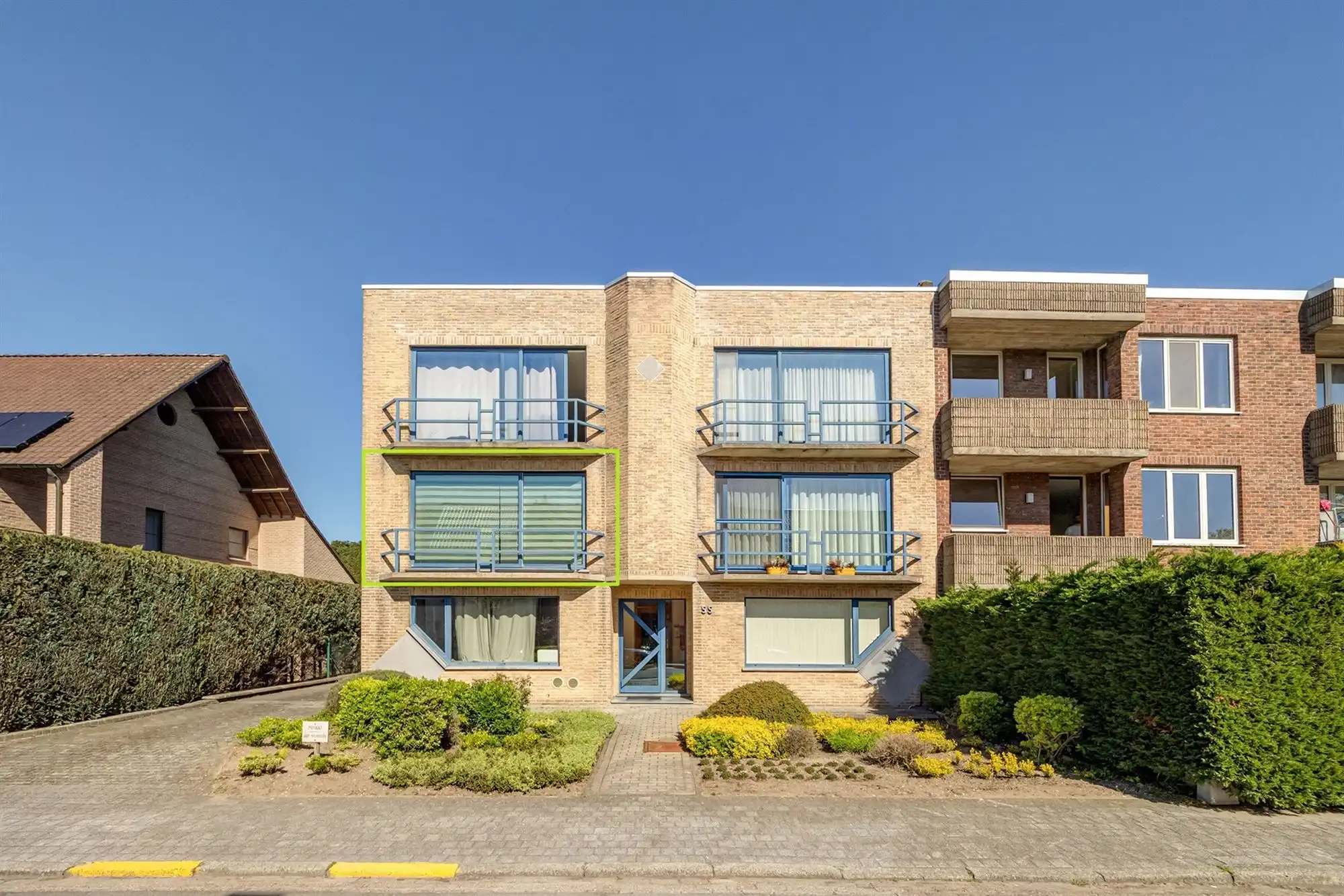 Lichtrijk appartement met terras en garage in Mechelen foto {{pictureIndex}}