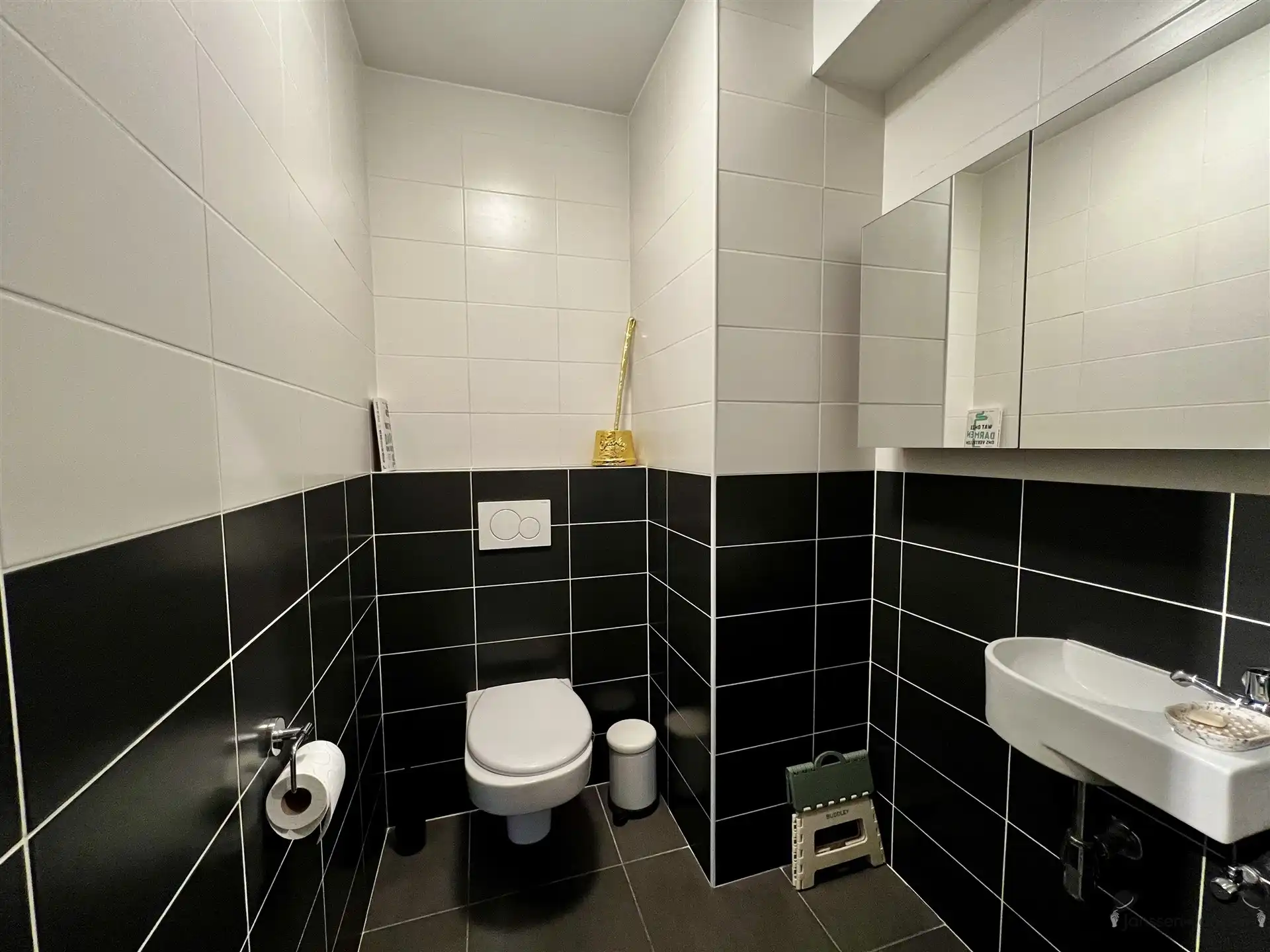 energiezuinig appartement met 2 slpkmrs & parkeerplaats foto 12