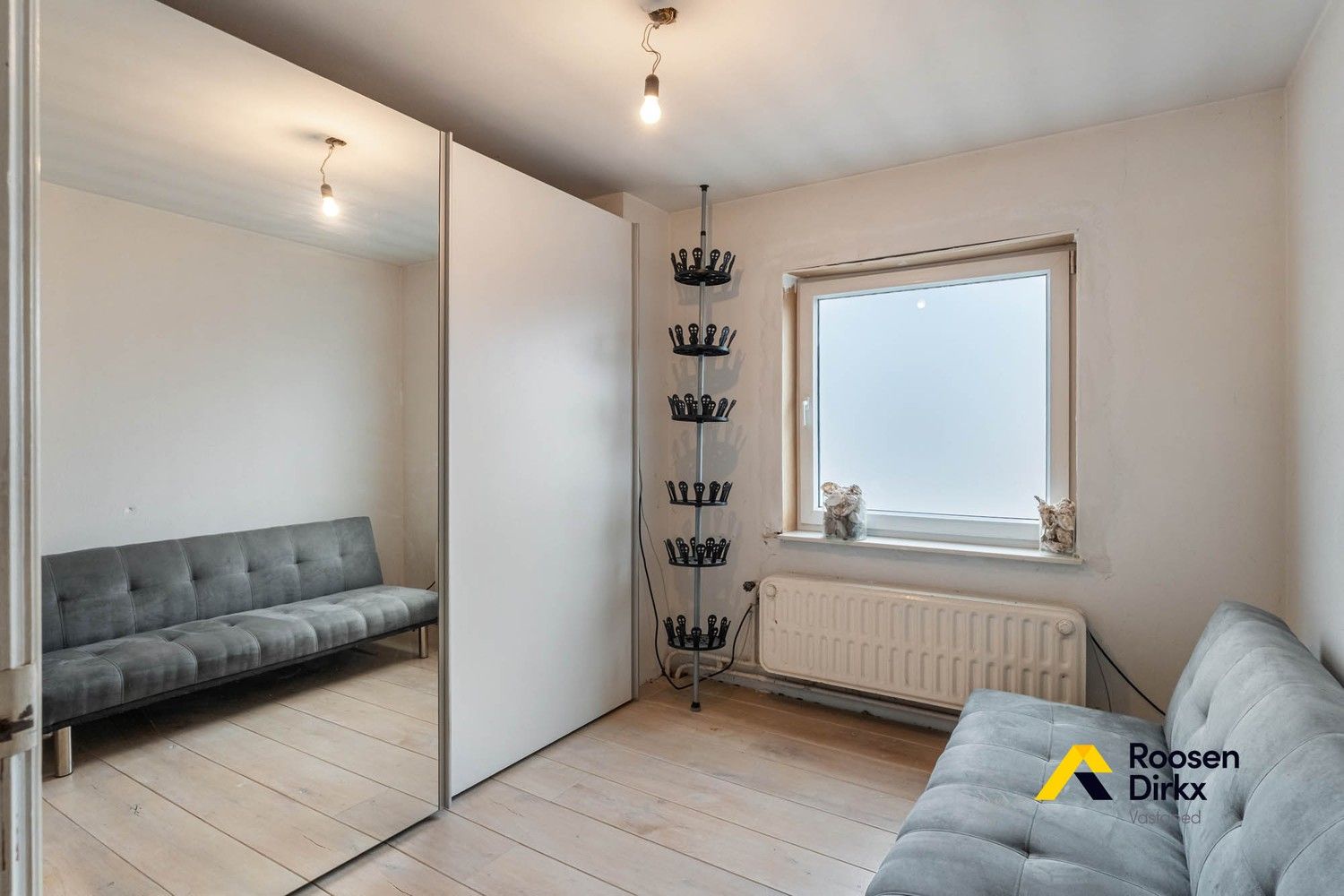 Vrijstaande gezinswoning met 4 slaapkamers op perceel van 78a88ca foto 17