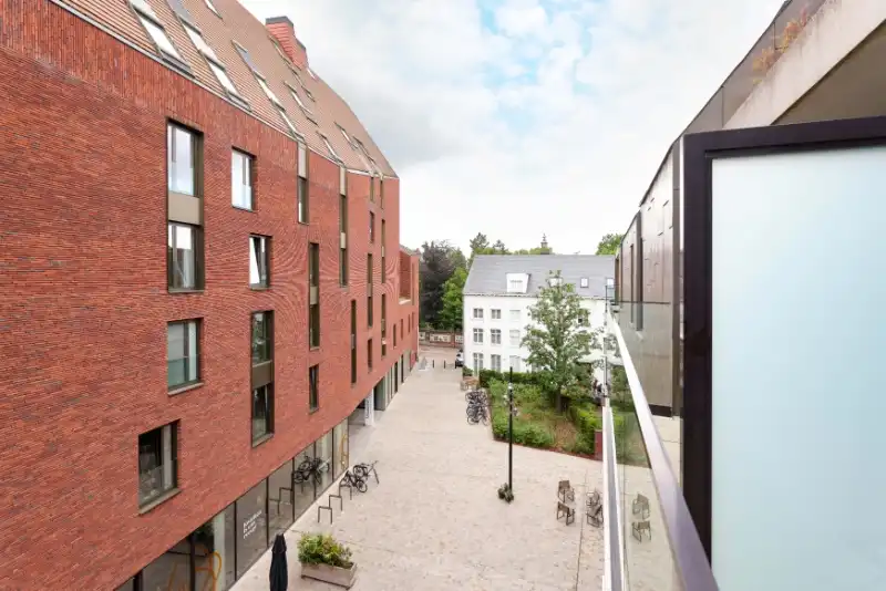 SERVICEFLAT MET GEZELLIG TERRAS foto 10