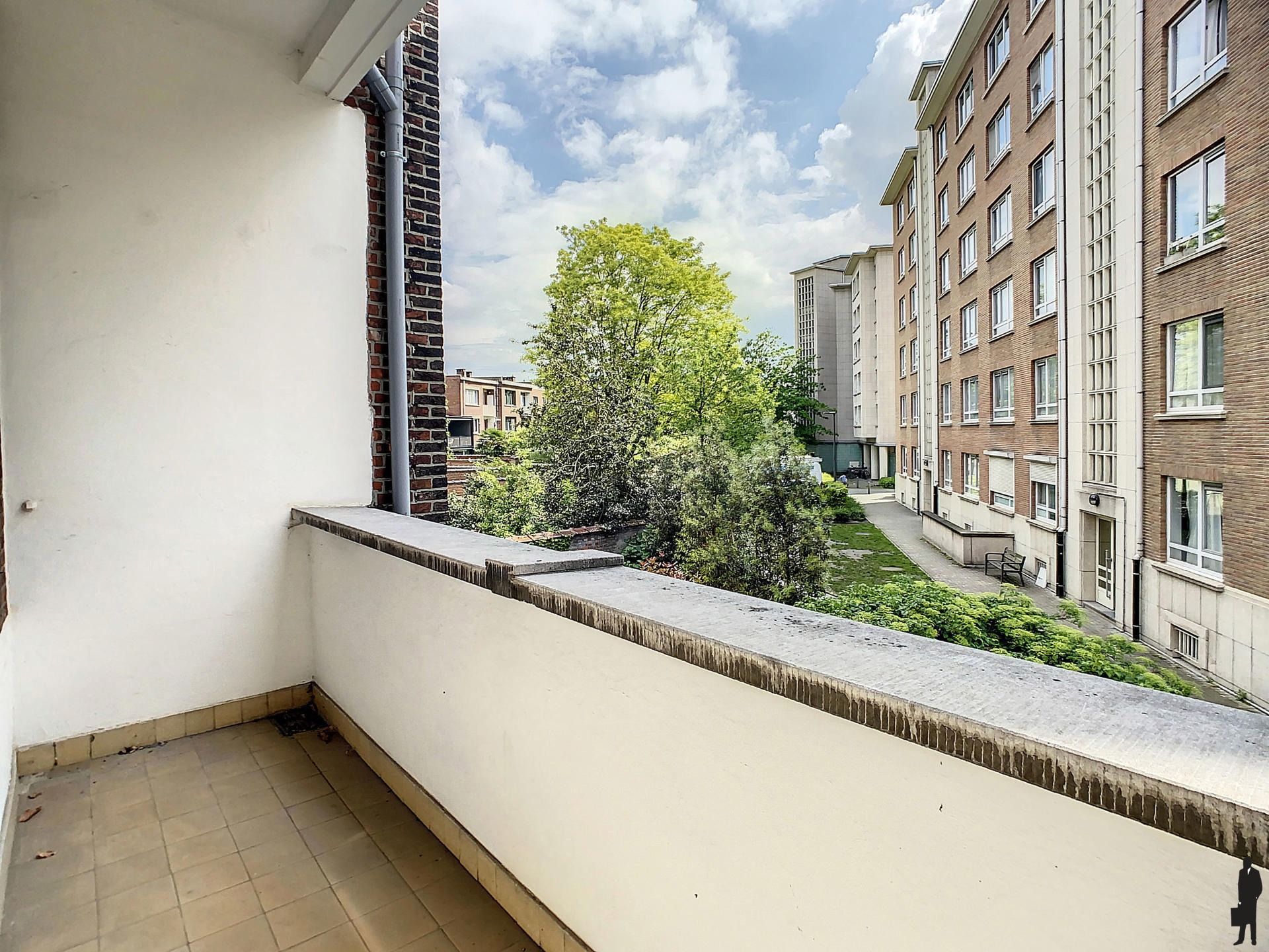 Prachtig appartement met 2 slaapkamers, dressing en terras in de Tentoonstellingswijk foto 13