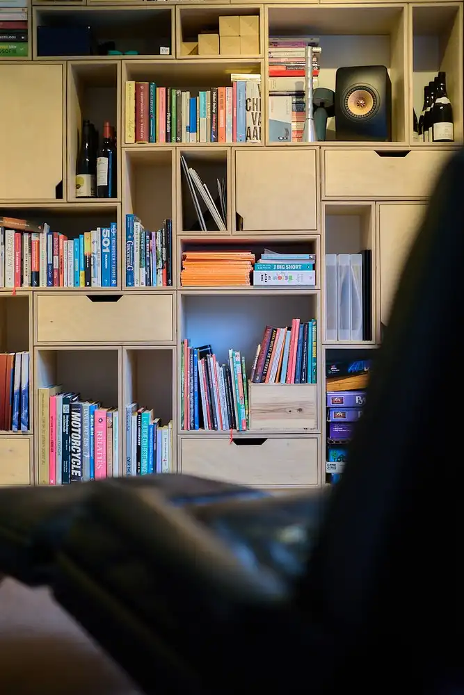 Hoogwaardig gerenoveerd villa-appartement met grote zonnige tuin. foto 21